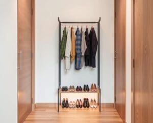 Garderoberek met schoenenplank: alles op zijn plek