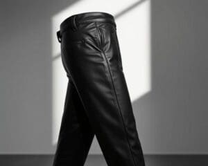 Saint Laurent leren broeken: Gedurfd en modern